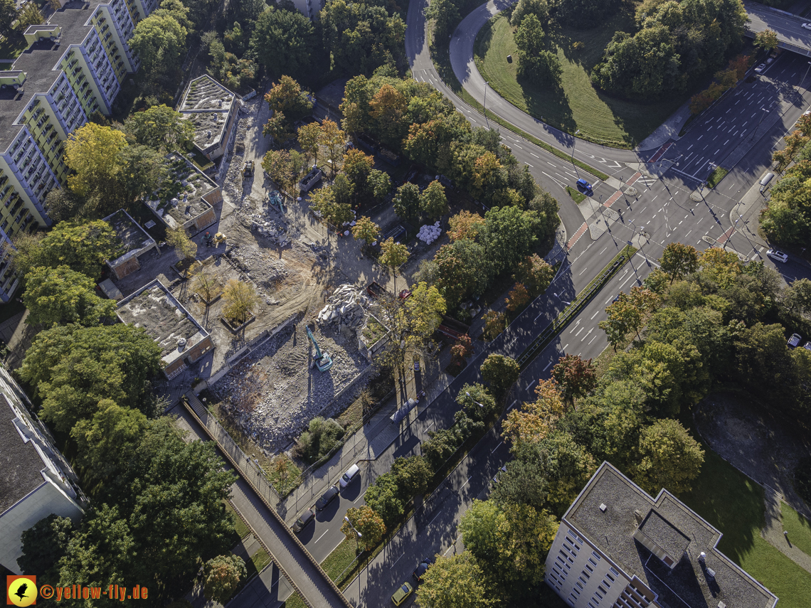 11.10.2021 - Abriss des Quiddezentrums in Neuperlach