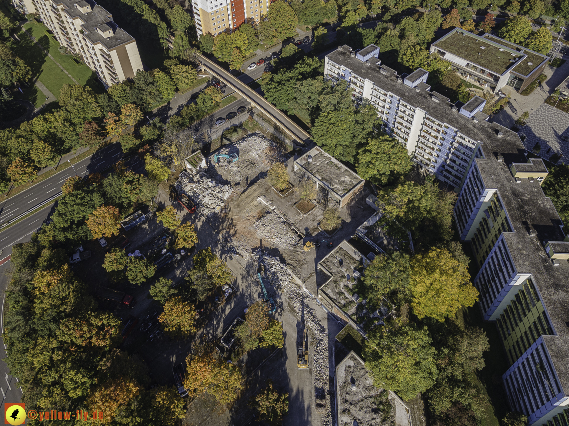 11.10.2021 - Abriss des Quiddezentrums in Neuperlach