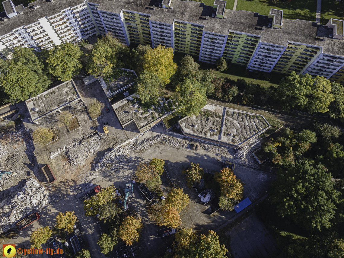 11.10.2021 - Abriss des Quiddezentrums in Neuperlach