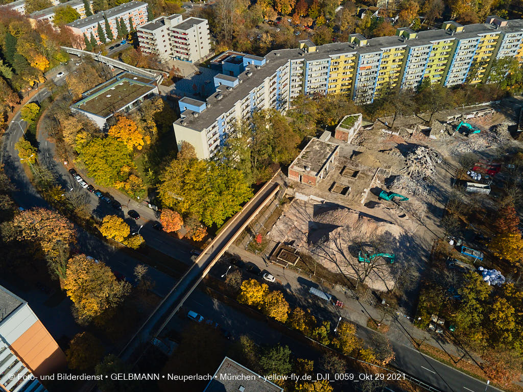 29.10.2021 - Quiddezentrum voll im Abriss in Neuperlach