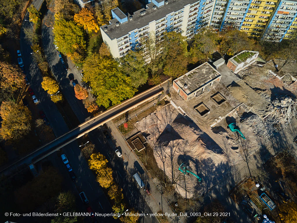 29.10.2021 - Quiddezentrum voll im Abriss in Neuperlach