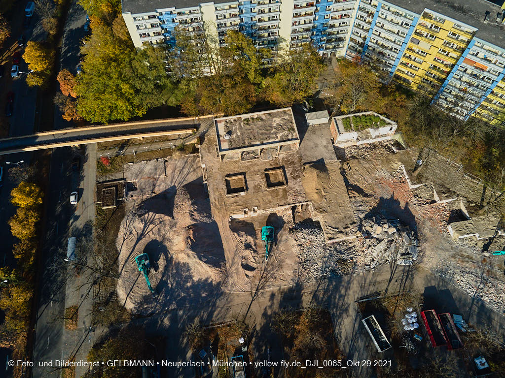 29.10.2021 - Quiddezentrum voll im Abriss in Neuperlach