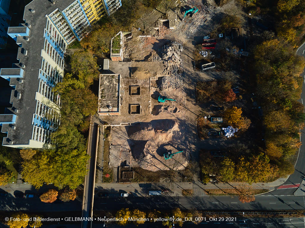 29.10.2021 - Quiddezentrum voll im Abriss in Neuperlach