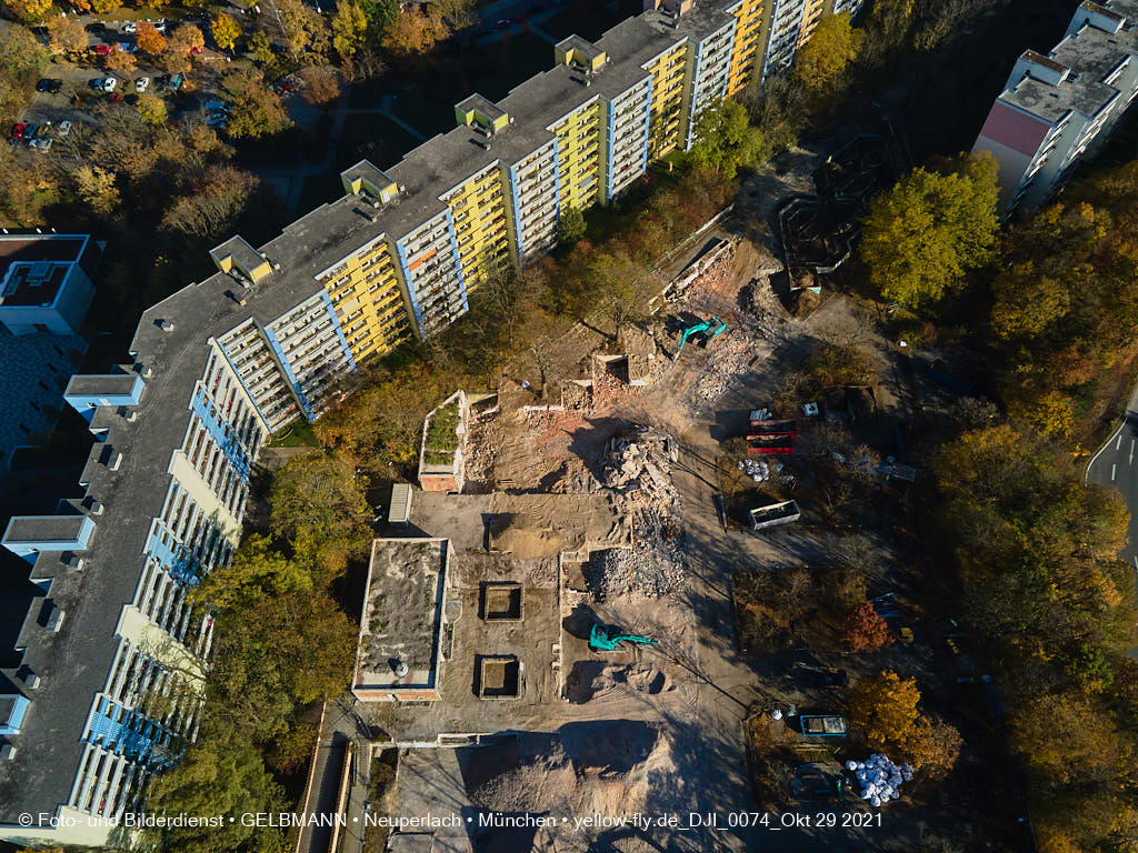 29.10.2021 - Quiddezentrum voll im Abriss in Neuperlach