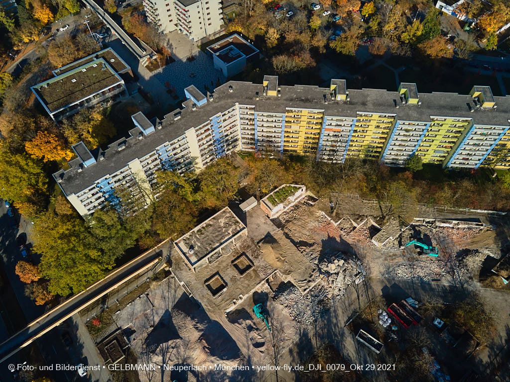 29.10.2021 - Quiddezentrum voll im Abriss in Neuperlach