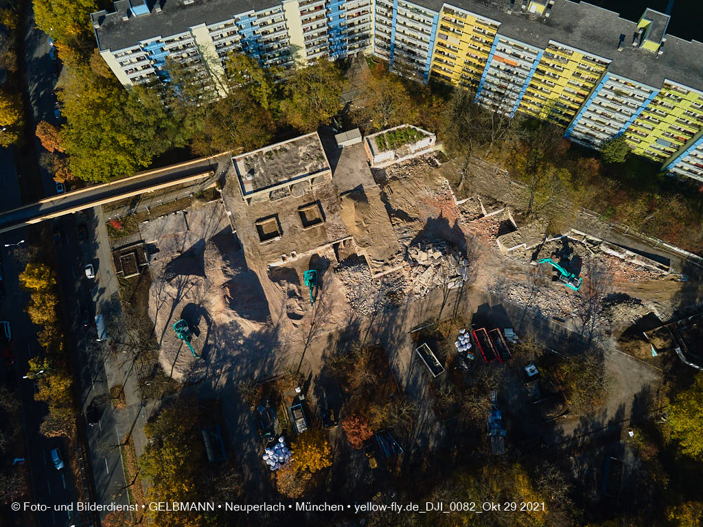 29.10.2021 - Quiddezentrum voll im Abriss in Neuperlach