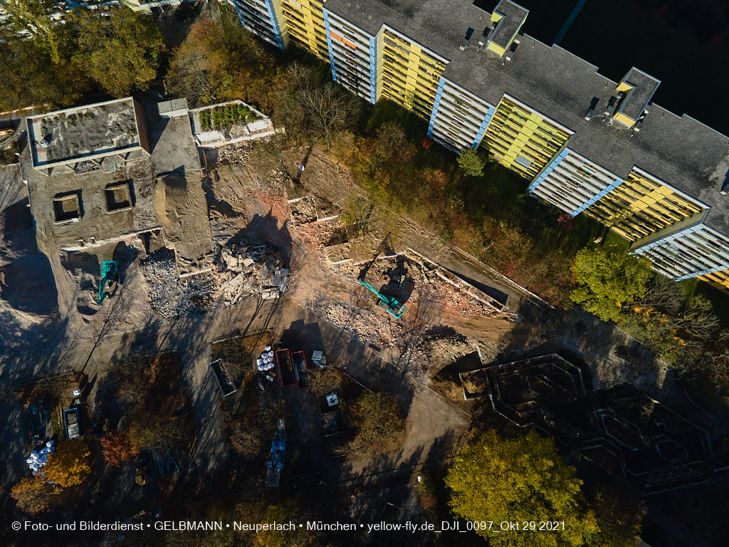 29.10.2021 - Quiddezentrum voll im Abriss in Neuperlach