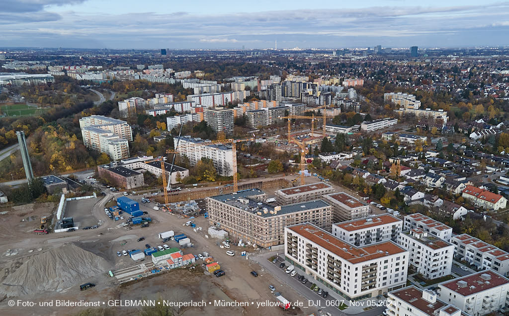 05.11.2021 - Baustelle Alexisquartier „Das Duett” in Neuperlach