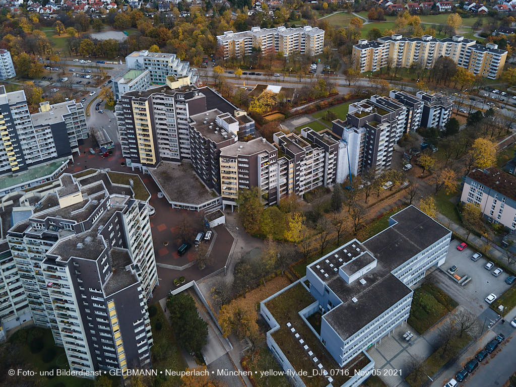 05.11.2021 - Marx-Zentrum und Wohnanalge Karl-Marx-Ring 52-62