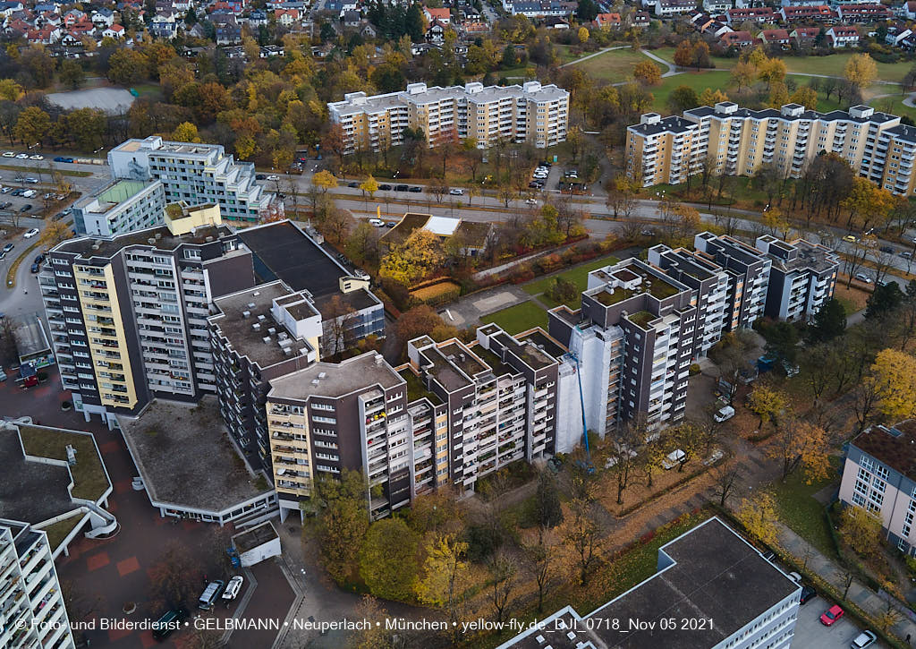 05.11.2021 - Marx-Zentrum und Wohnanalge Karl-Marx-Ring 52-62