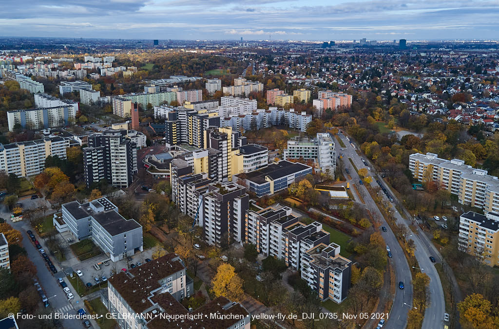 05.11.2021 - Marx-Zentrum und Wohnanalge Karl-Marx-Ring 52-62