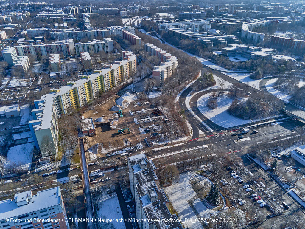 03.12.2021 -Copteraufnahmen vom Abriss des Quiddezentrums in Neuperlach