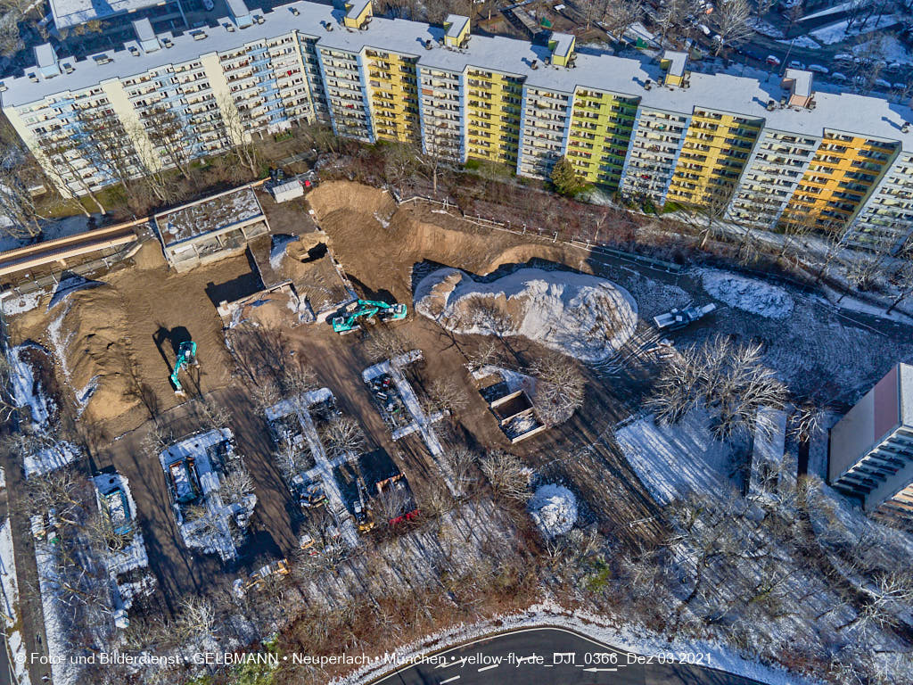 03.12.2021 -Copteraufnahmen vom Abriss des Quiddezentrums in Neuperlach