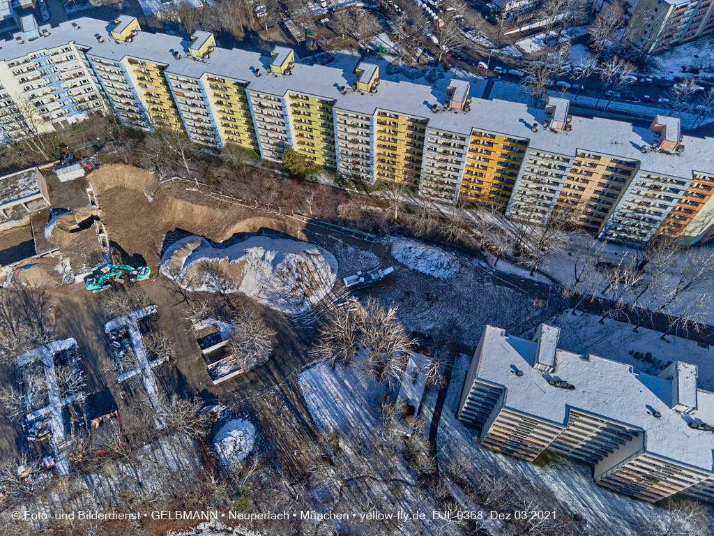 03.12.2021 -Copteraufnahmen vom Abriss des Quiddezentrums in Neuperlach