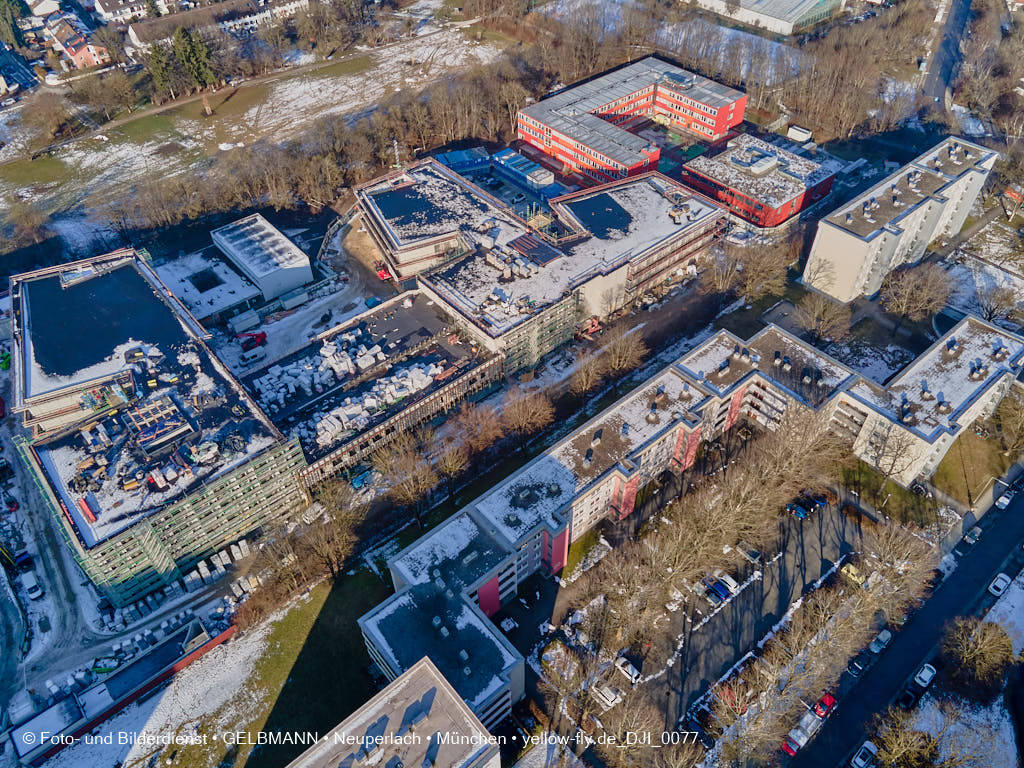 21.01.2022 - Baustelle Schule am Strehleranger in Neuperlach