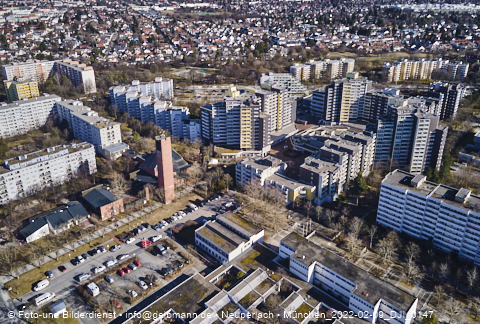 09.02.2022 - Marx-Zentrum, Studentenwohnheim und Wohnanlage Karl-Marx-Ring 52-62 und KMR 53-57c