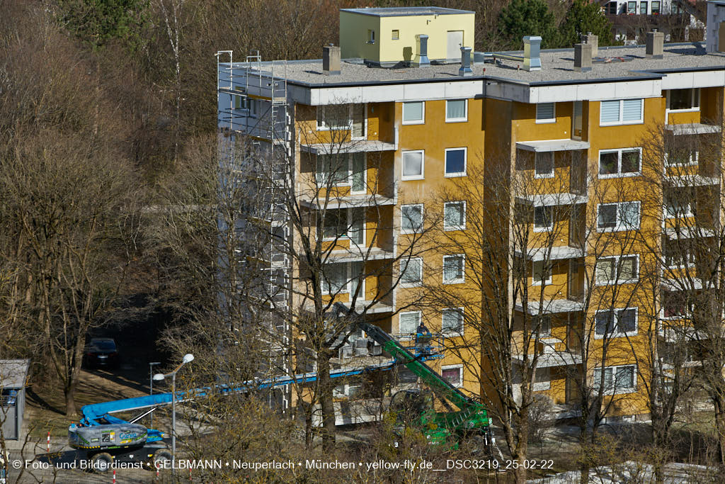 26.02.2022 - Kreissäge an der Großsanierung am Karl-Marx-Ring