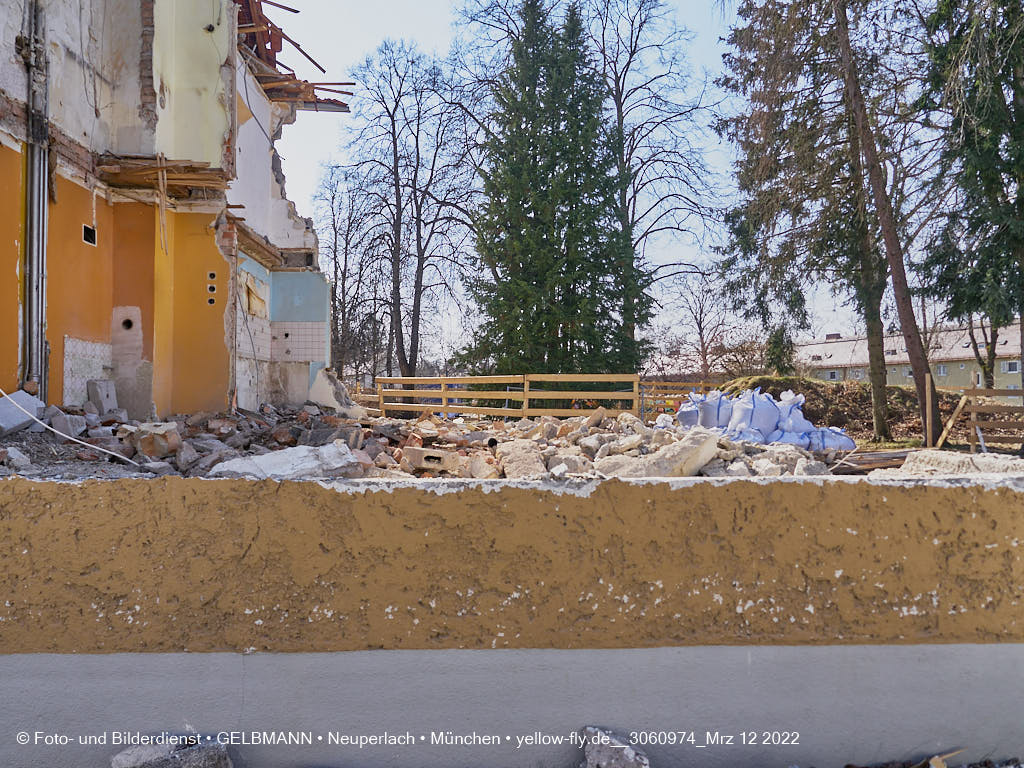 12.03.2022 - Abriss und Neubau der Maikäfersiedlung 