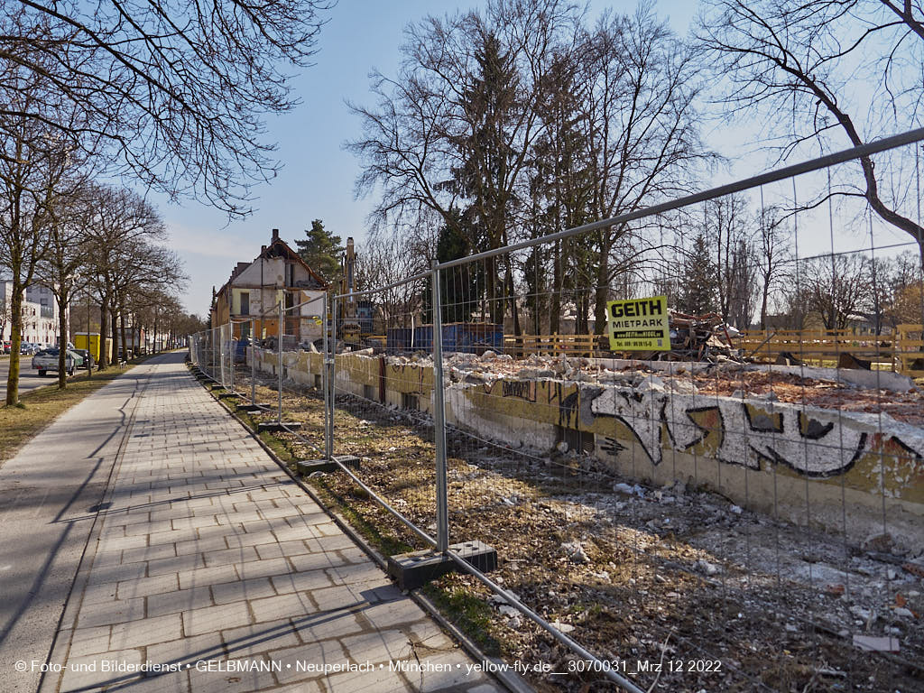 12.03.2022 - Abriss und Neubau der Maikäfersiedlung 
