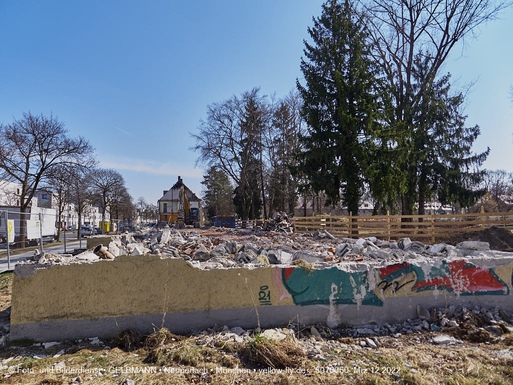 12.03.2022 - Abriss und Neubau der Maikäfersiedlung 