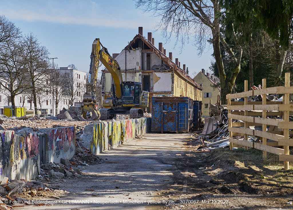 12.03.2022 - Abriss und Neubau der Maikäfersiedlung 