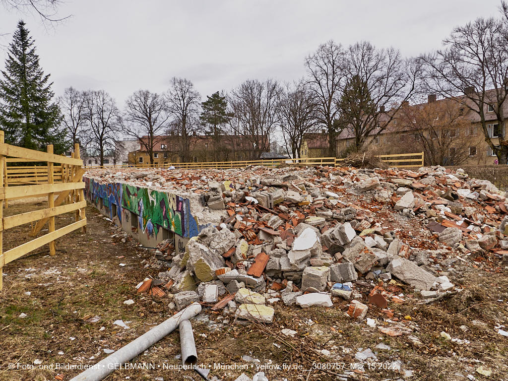 15.03.2022 - Abriss und Neubau der Maikäfersiedlung 