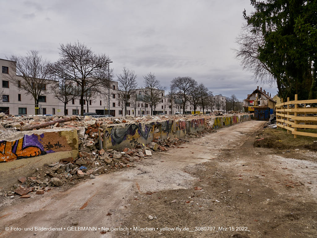 15.03.2022 - Abriss und Neubau der Maikäfersiedlung 