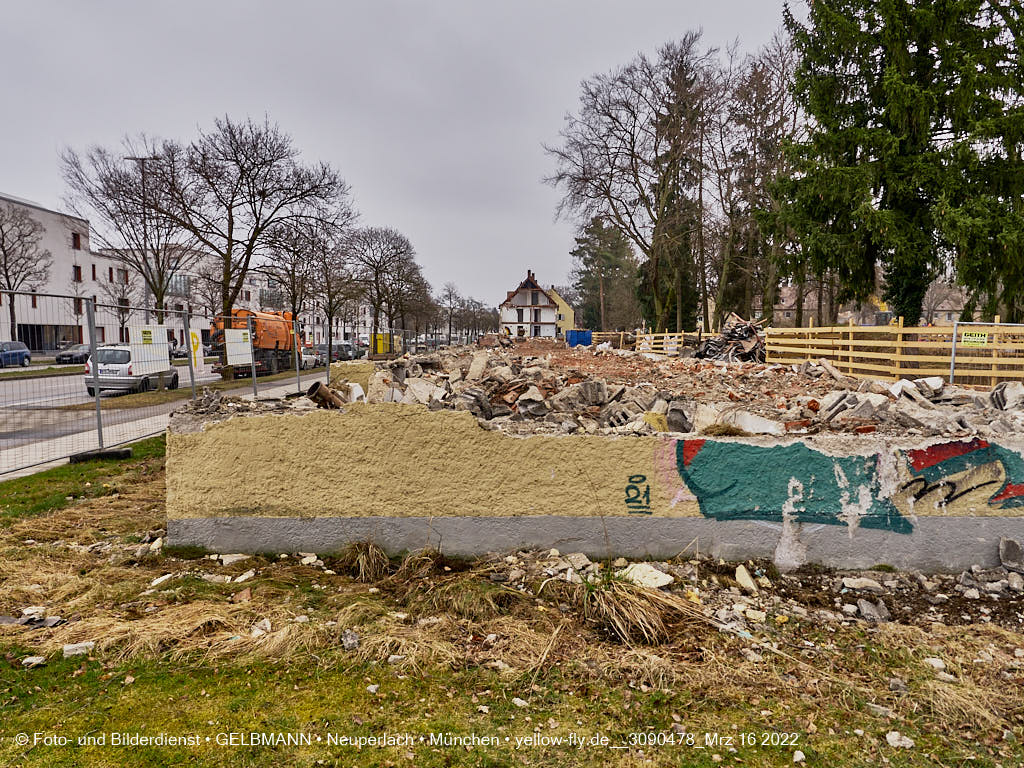 16.03.2022 - Abriss und Neubau der Maikäfersiedlung 