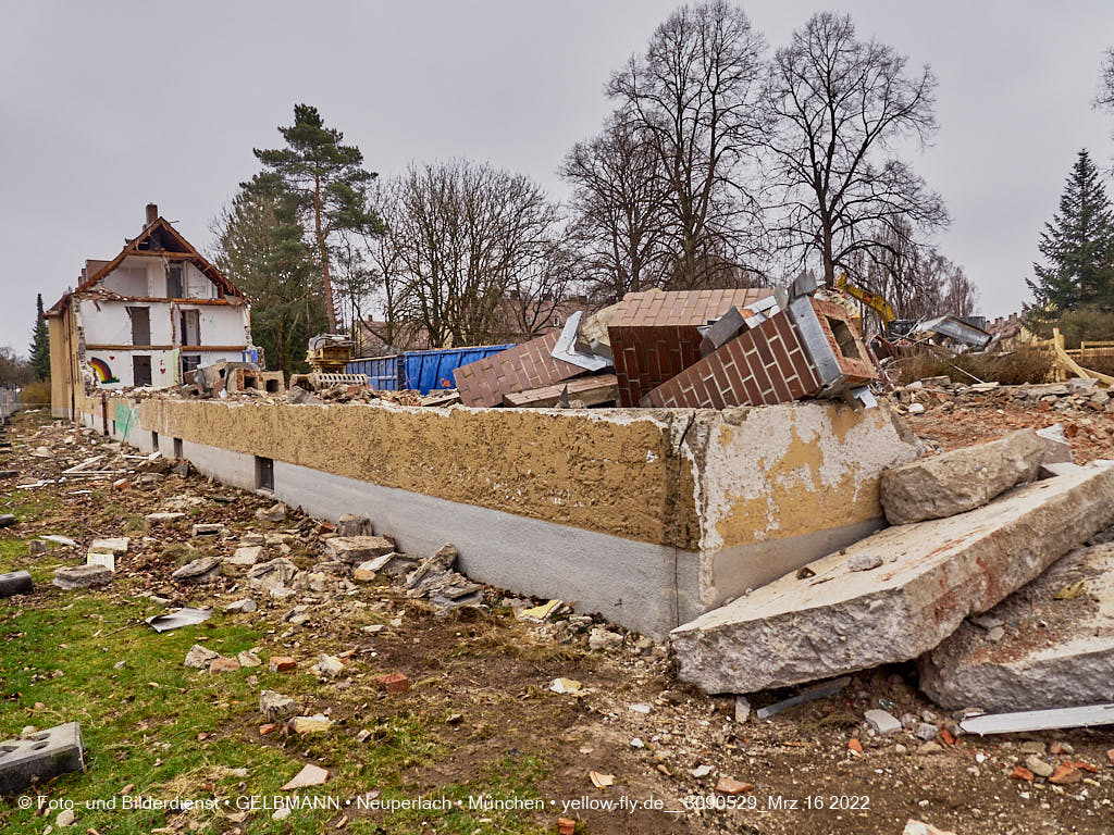 16.03.2022 - Abriss und Neubau der Maikäfersiedlung 