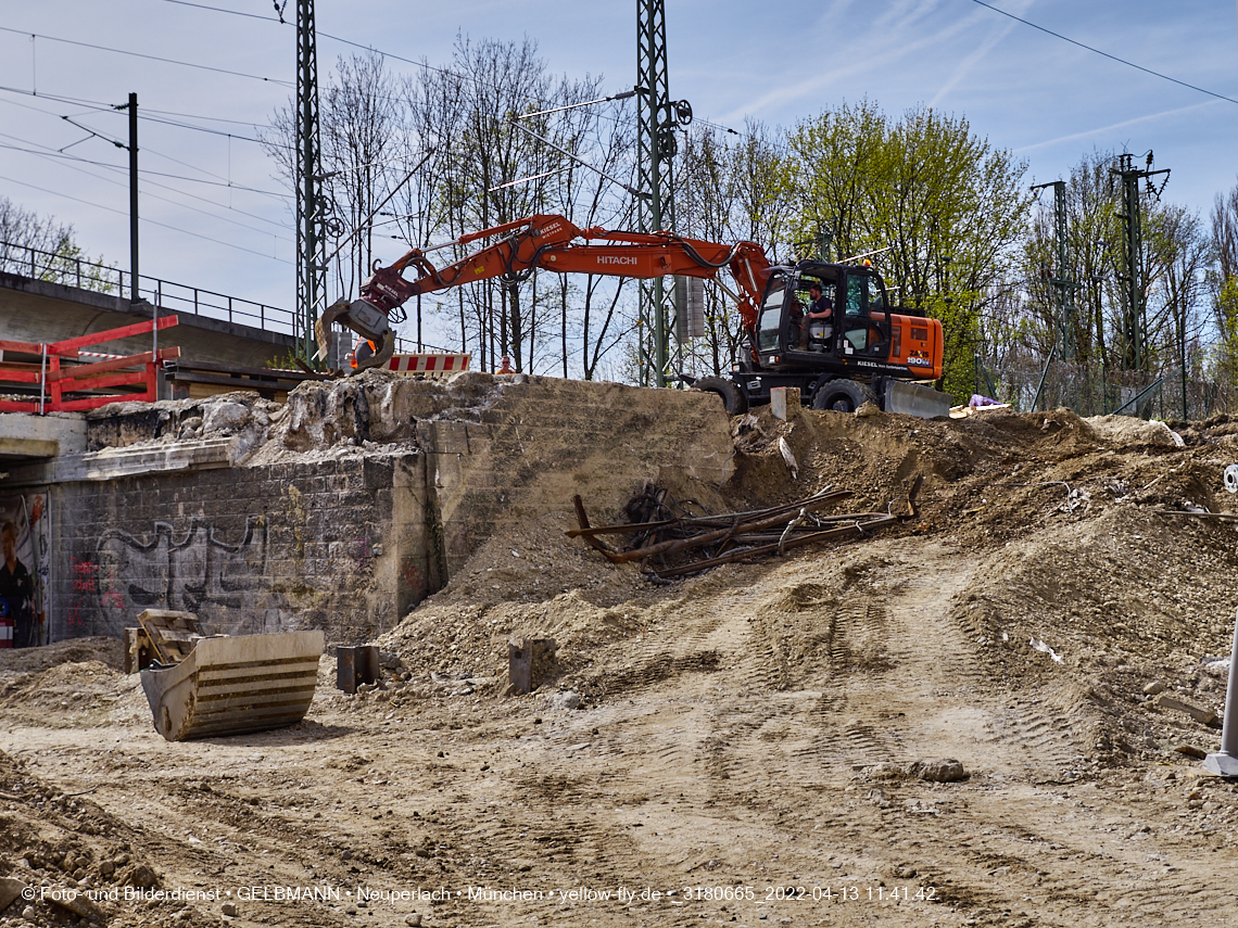 13.04.2022 - Neubau der Eisenbahnbrücke in der Balanstraße