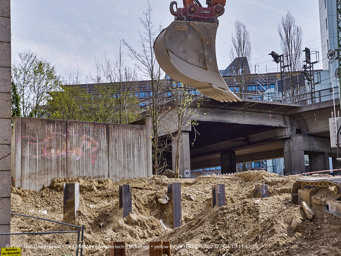 13.04.2022 - Neubau der Eisenbahnbrücke in der Balanstraße