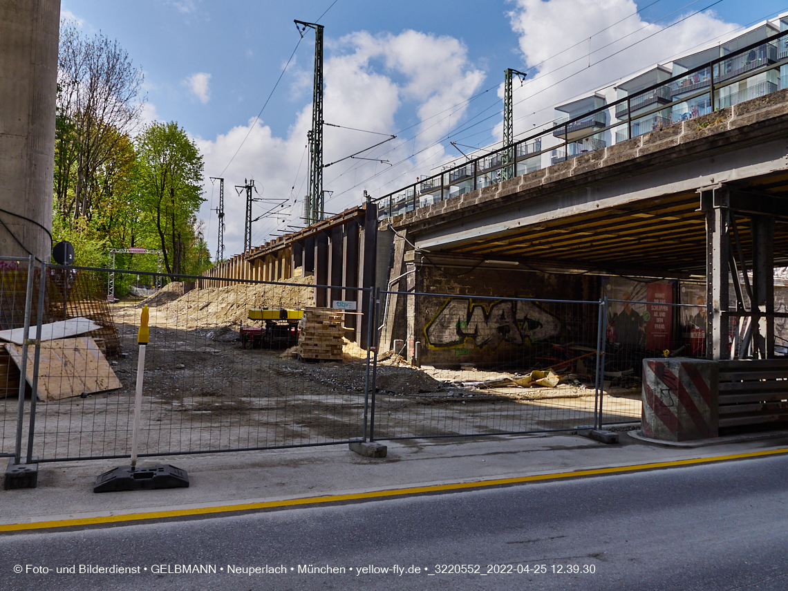 25.04.2022 - Neubau der Eisenbahnbrücke in der Balanstraße