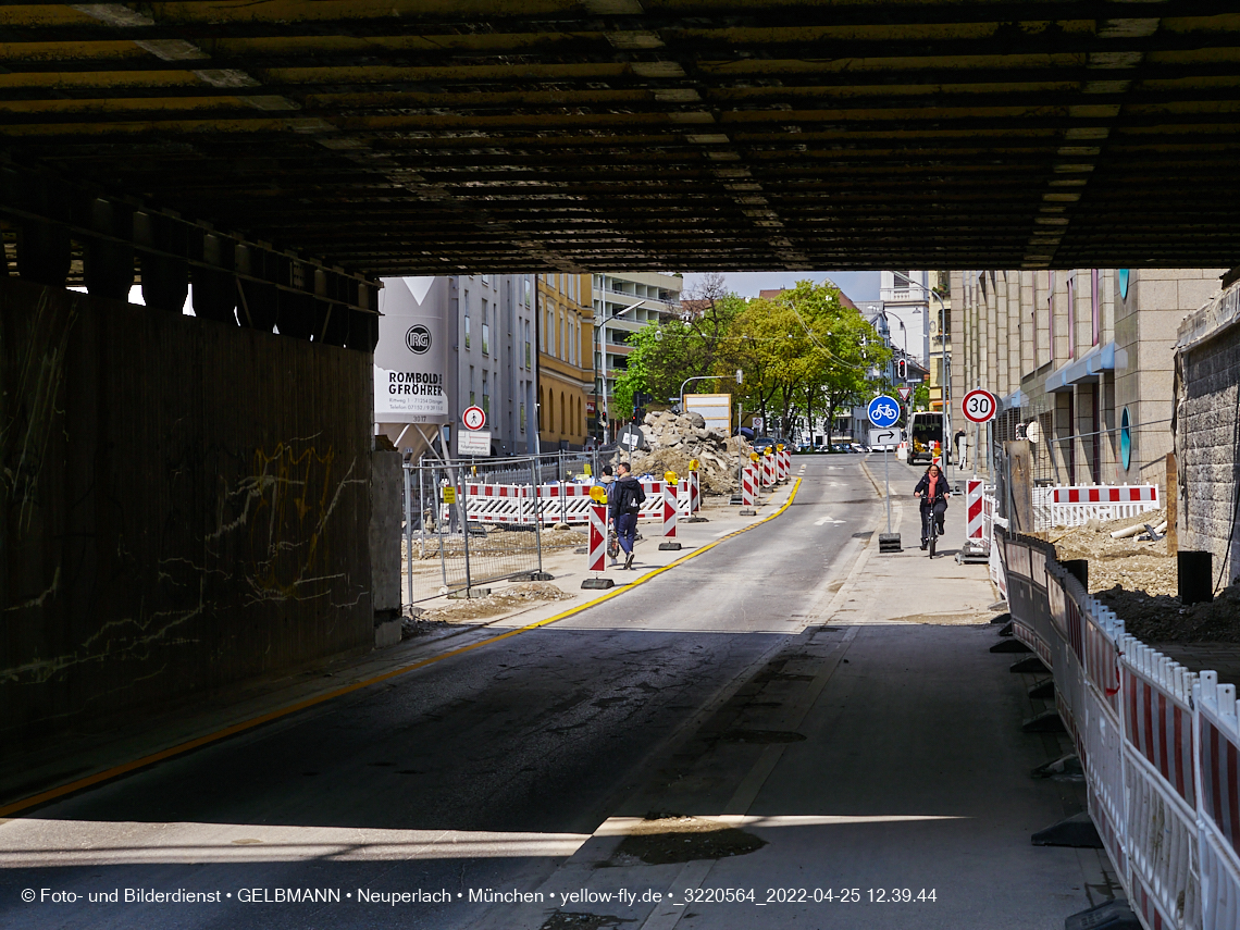 25.04.2022 - Neubau der Eisenbahnbrücke in der Balanstraße