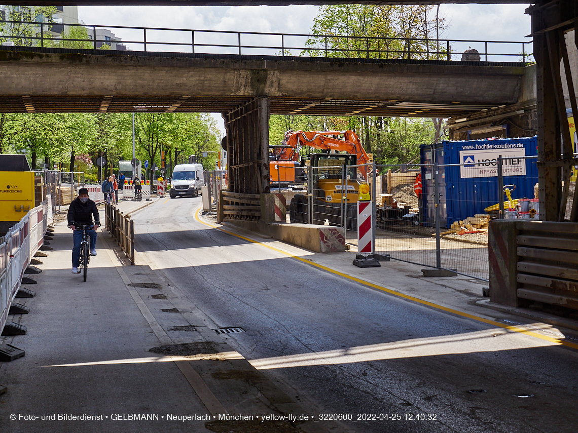 25.04.2022 - Neubau der Eisenbahnbrücke in der Balanstraße