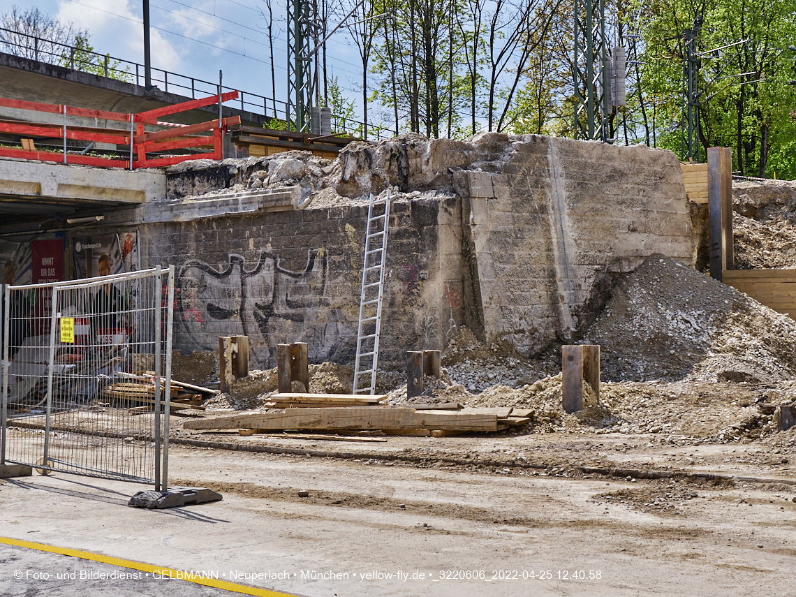 25.04.2022 - Neubau der Eisenbahnbrücke in der Balanstraße