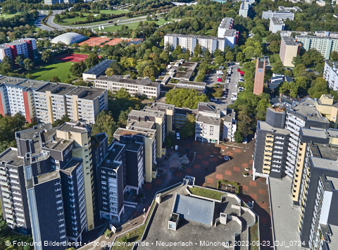 23.09.2022 - Marx-Zentrum, Studentenwohnheim und Wohnanlage Karl-Marx-Ring 52-62 und KMR 53-57c