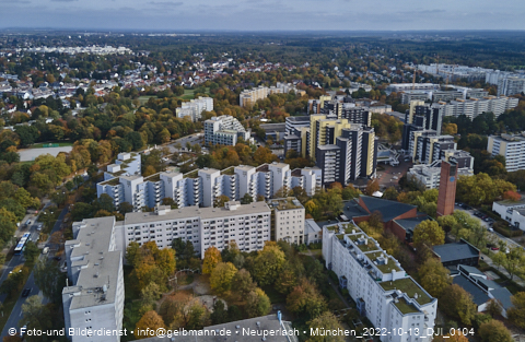 13.10.2022 - Marx-Zentrum, Studentenwohnheim und Wohnanlage Karl-Marx-Ring 52-62 und KMR 53-57c