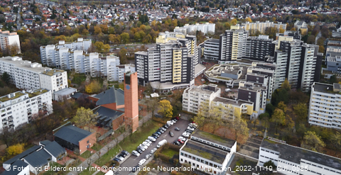 19.11.2022 - Marx-Zentrum, Studentenwohnheim und Wohnanlage Karl-Marx-Ring 52-62 und KMR 53-57c