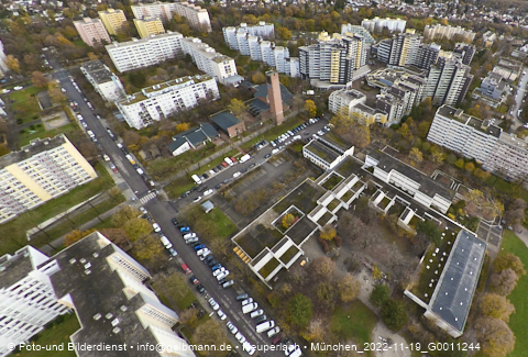 19.11.2022 - Marx-Zentrum, Studentenwohnheim und Wohnanlage Karl-Marx-Ring 52-62 und KMR 53-57c