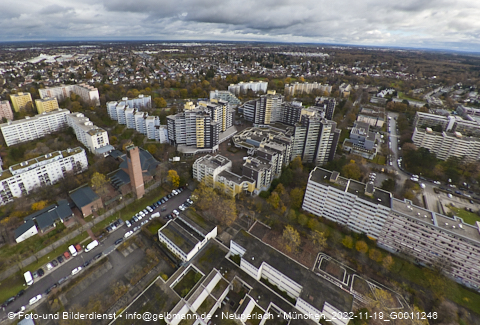 19.11.2022 - Marx-Zentrum, Studentenwohnheim und Wohnanlage Karl-Marx-Ring 52-62 und KMR 53-57c