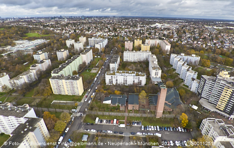 19.11.2022 - Marx-Zentrum, Studentenwohnheim und Wohnanlage Karl-Marx-Ring 52-62 und KMR 53-57c