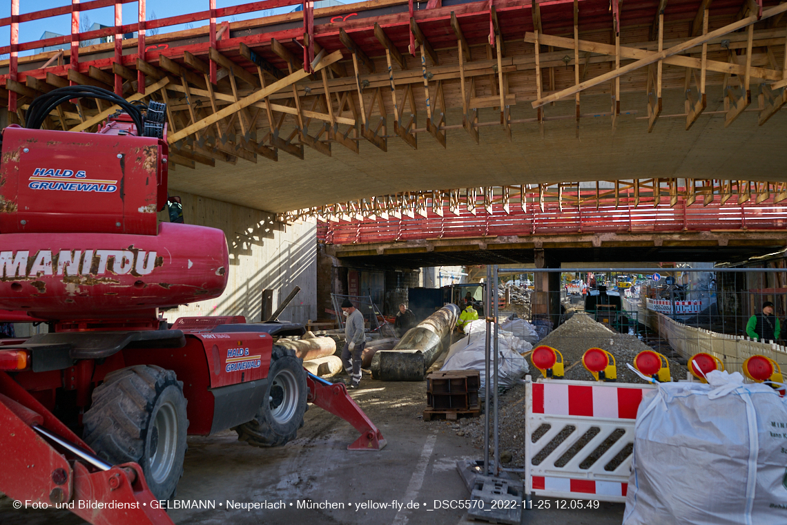 25.11.2022 - Neubau der Eisenbahnbrücke in der Balanstraße