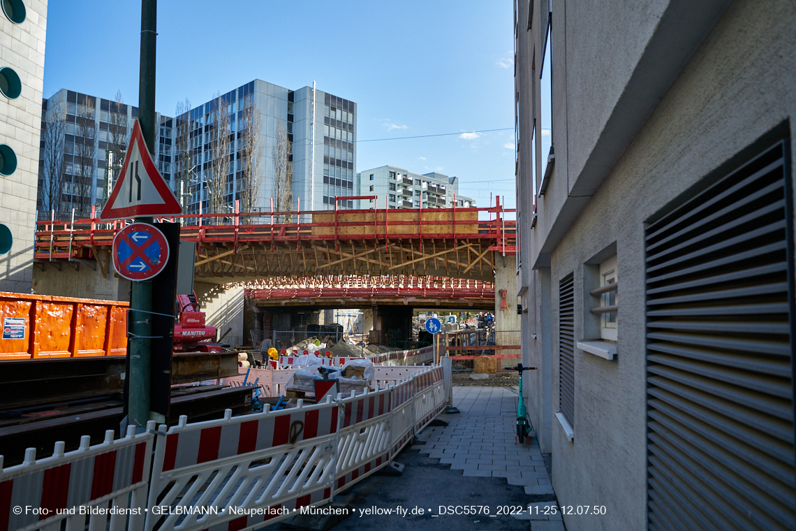 25.11.2022 - Neubau der Eisenbahnbrücke in der Balanstraße