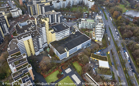 06.12.2022 - Marx-Zentrum, Studentenwohnheim und Wohnanlage Karl-Marx-Ring 52-62 und KMR 53-57c