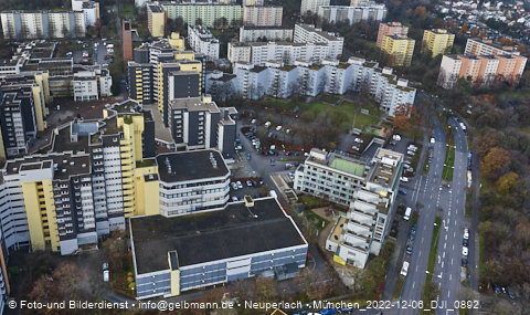 06.12.2022 - Marx-Zentrum, Studentenwohnheim und Wohnanlage Karl-Marx-Ring 52-62 und KMR 53-57c