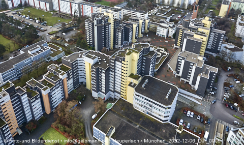 06.12.2022 - Marx-Zentrum, Studentenwohnheim und Wohnanlage Karl-Marx-Ring 52-62 und KMR 53-57c