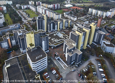 06.12.2022 - Marx-Zentrum, Studentenwohnheim und Wohnanlage Karl-Marx-Ring 52-62 und KMR 53-57c