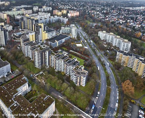 06.12.2022 - Marx-Zentrum, Studentenwohnheim und Wohnanlage Karl-Marx-Ring 52-62 und KMR 53-57c