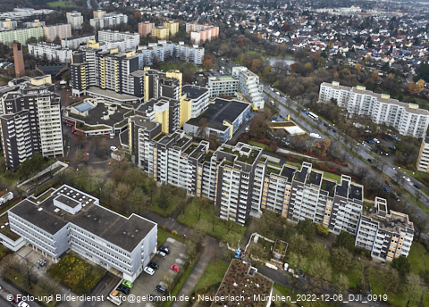 06.12.2022 - Marx-Zentrum, Studentenwohnheim und Wohnanlage Karl-Marx-Ring 52-62 und KMR 53-57c