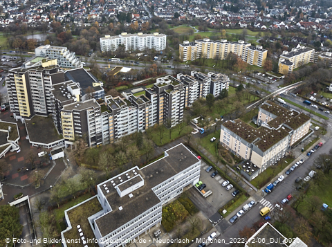 06.12.2022 - Marx-Zentrum, Studentenwohnheim und Wohnanlage Karl-Marx-Ring 52-62 und KMR 53-57c